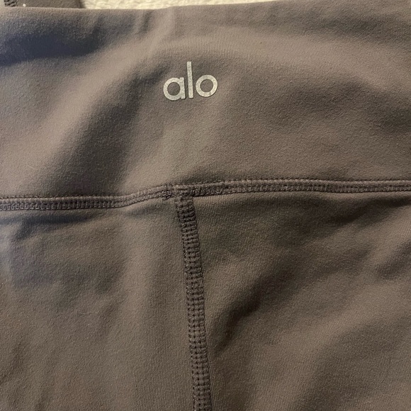 Alo Ribbed Leggings - Picture 2 of 3